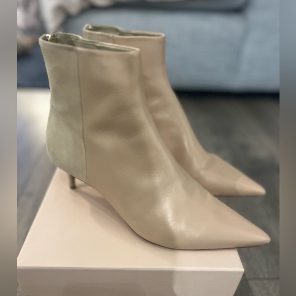Authentic Alexandre Birman Charlotte Bootie (40.5)